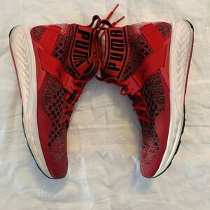 Puma Men's Red and Black Athletic Shoes